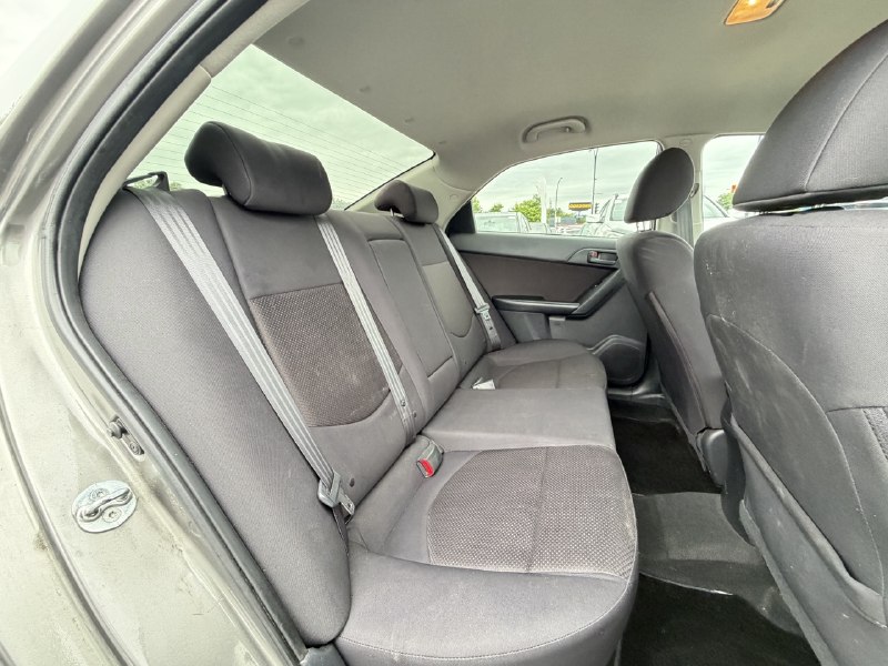 2011 Kia Forte EX**SIEGES CHAUFFANTS**REGULATEURE DE VITESSE** Image principale