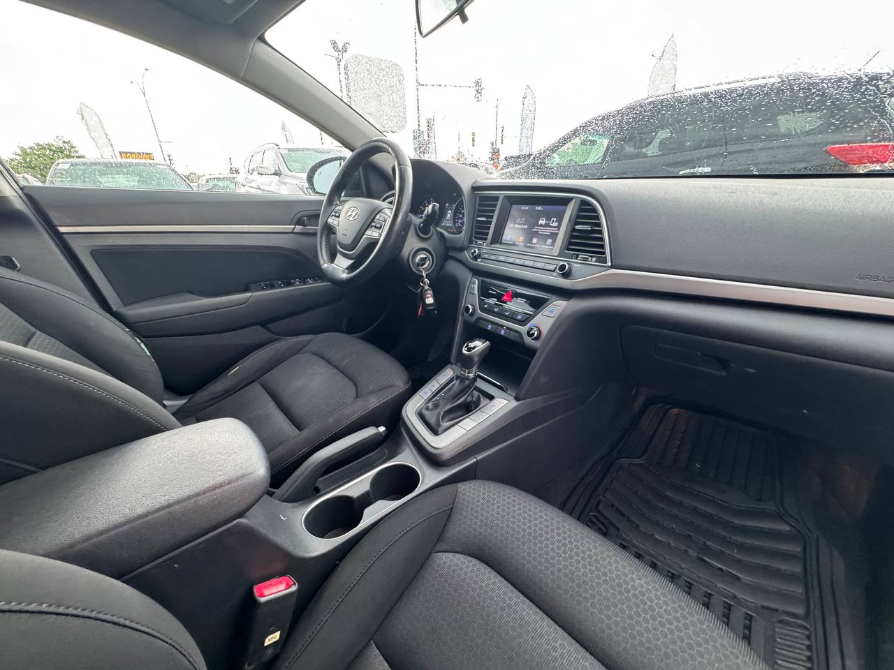 2017 Hyundai Elantra GL Image principale