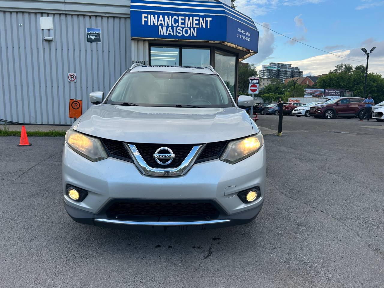 2015 Nissan Rogue SV**AWD**TOIT OUVRANT PANORAMIQUE**CAMERA DE RECULE**SIEGES CHAUFFNATS**Mags** Image principale