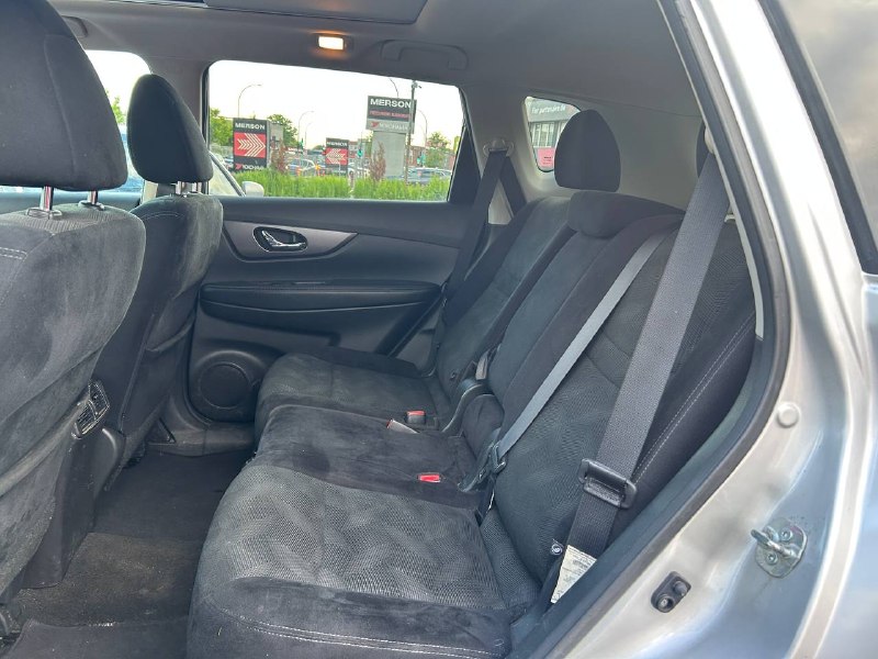 2015 Nissan Rogue SV**AWD**TOIT OUVRANT PANORAMIQUE**CAMERA DE RECULE**SIEGES CHAUFFNATS**Mags** Image principale